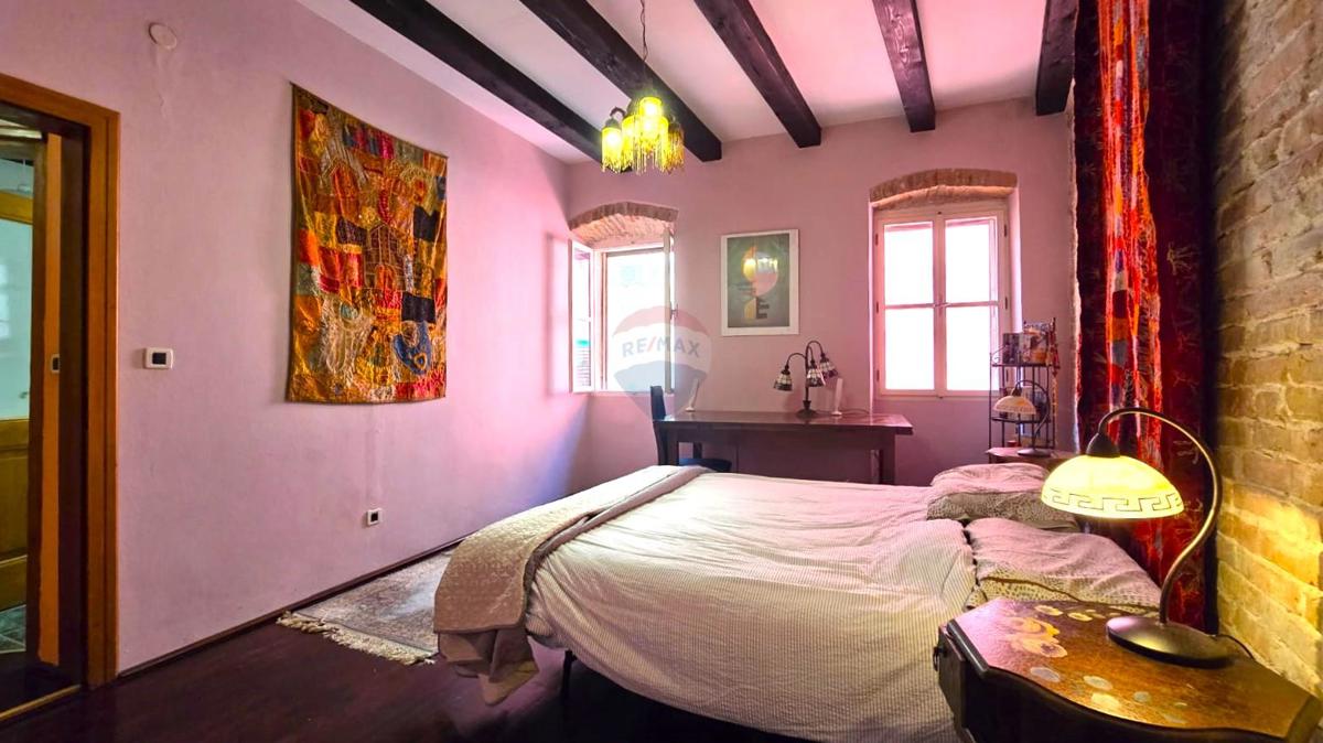 Hiša Rovinj, 130m2
