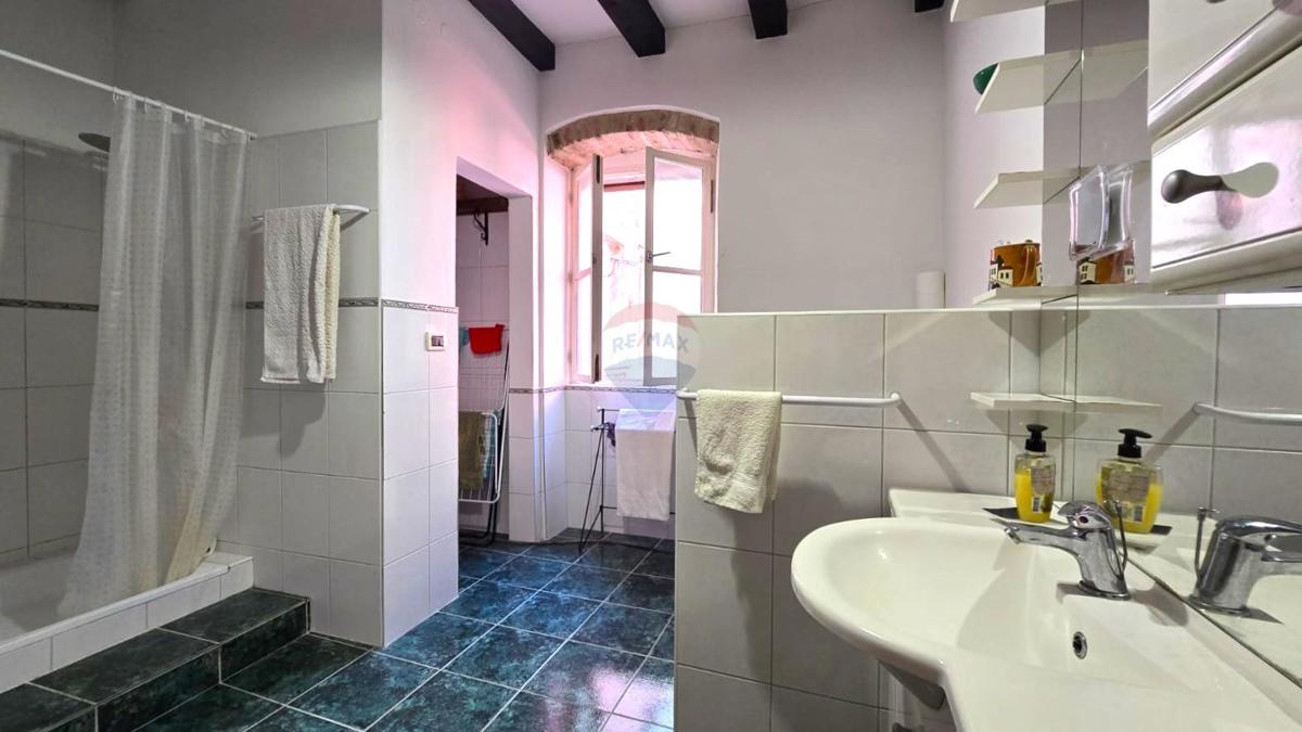 Hiša Rovinj, 130m2