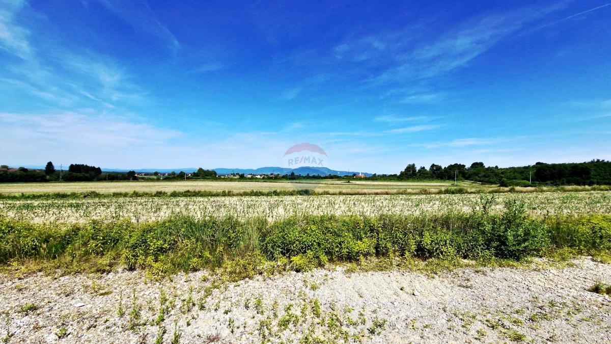 Stavbno zemljišče Kupinec, Klinča Sela, 33.774m2