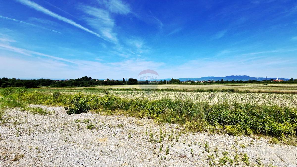 Stavbno zemljišče Kupinec, Klinča Sela, 33.774m2