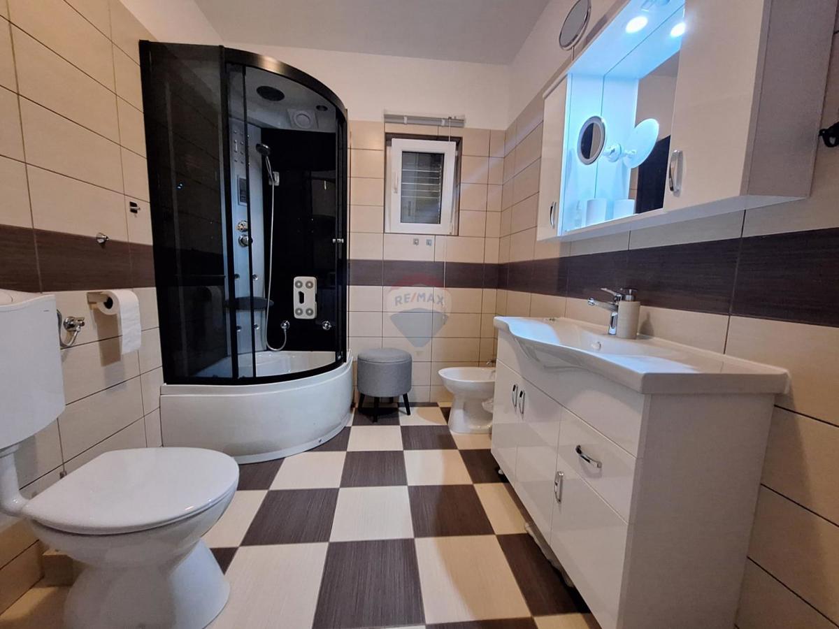 Stanovanje/Apartma Ližnjan, 70,15m2