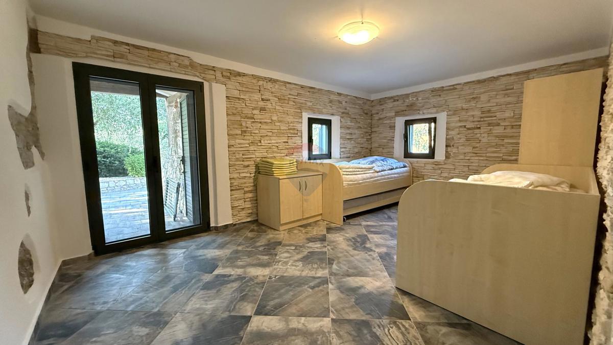 Hiša Nerezine, Mali Lošinj, 1.559m2
