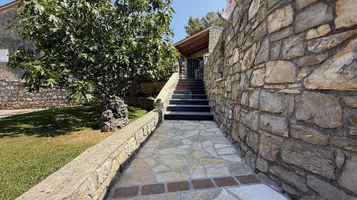 Hiša Nerezine, Mali Lošinj, 1.559m2