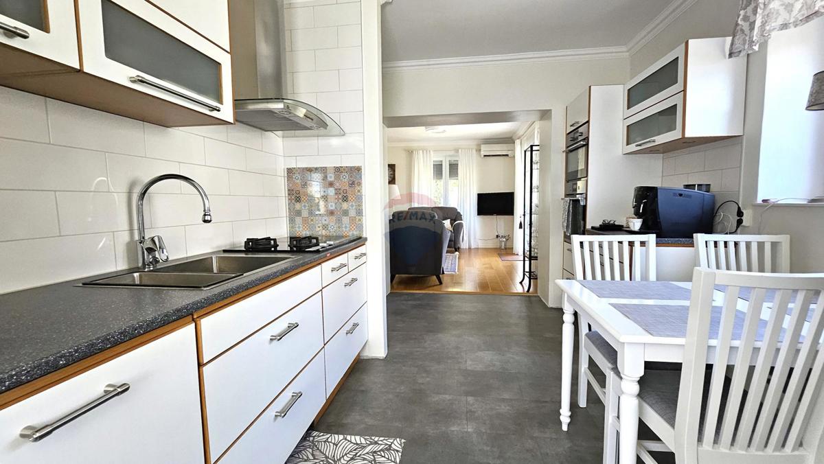 Stanovanje/Apartma Umag, 58,83m2