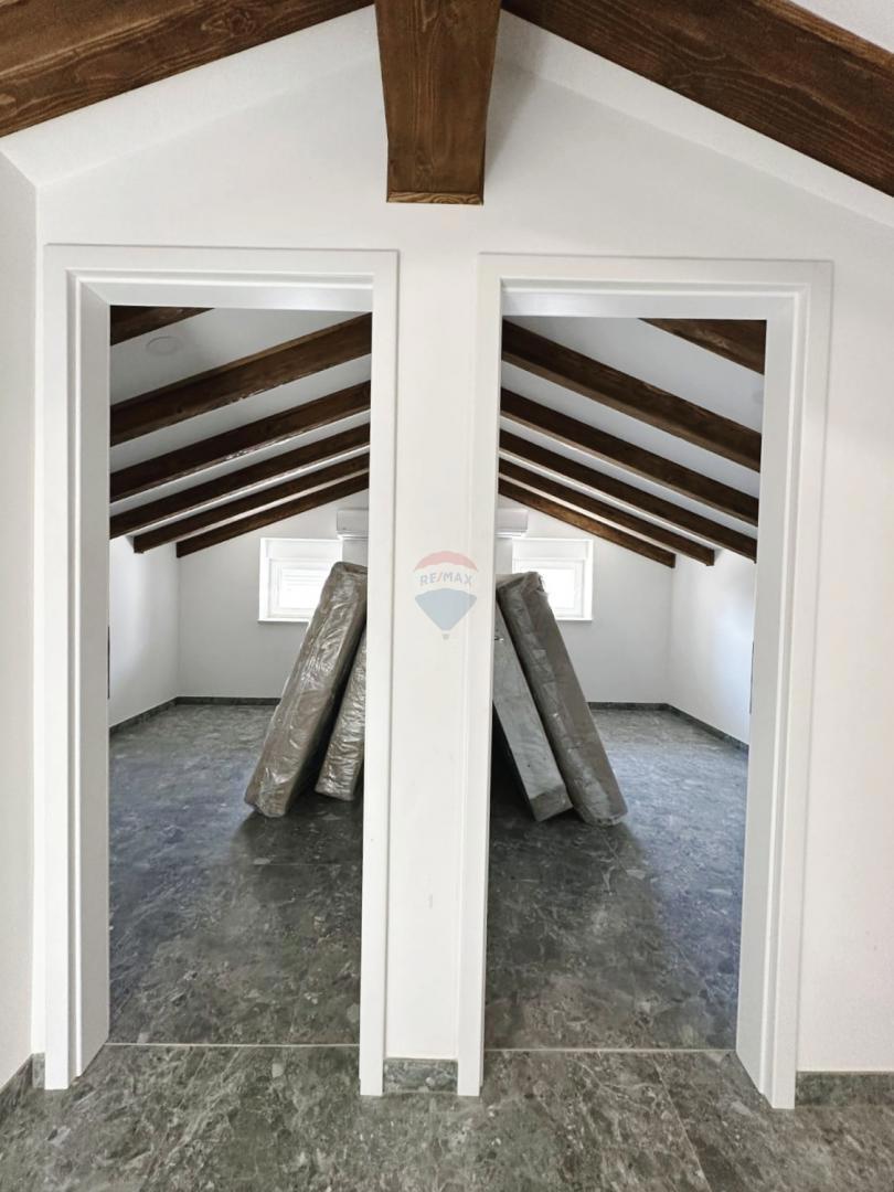 Istra, Žminj – Hiša z bazenom