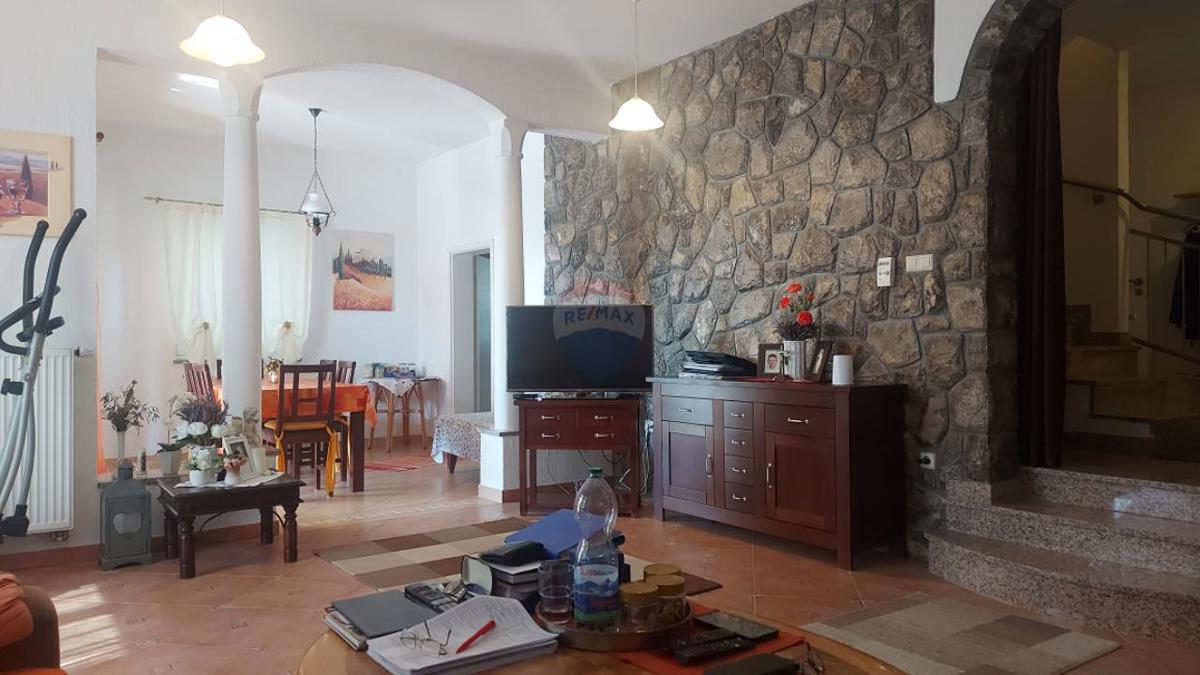 Hiša Pobri, Opatija - Okolica, 221m2