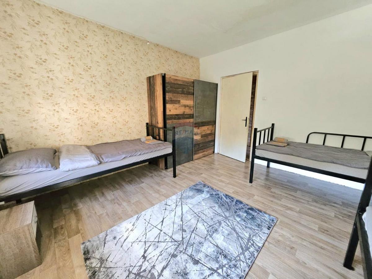 Hiša Sveta Nedelja, 200m2