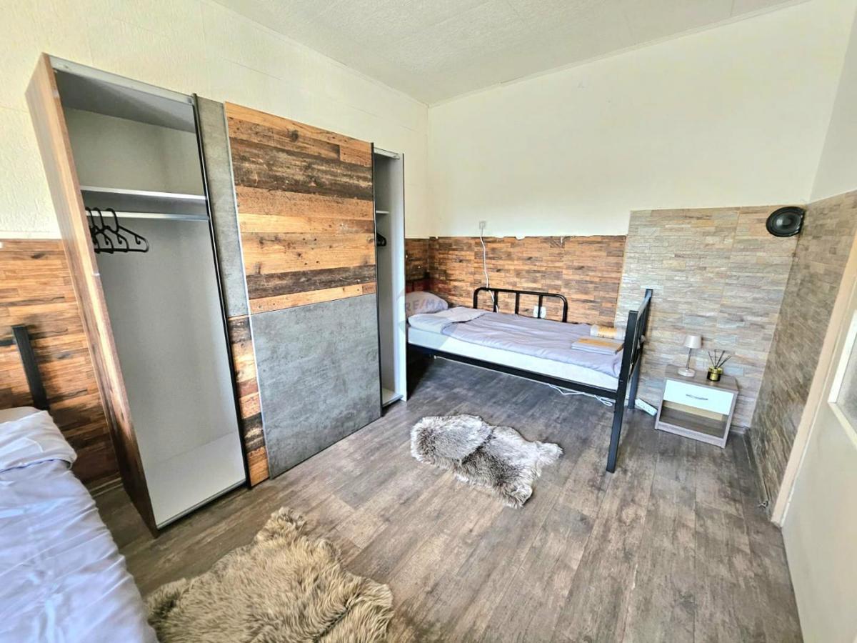 Hiša Sveta Nedelja, 200m2