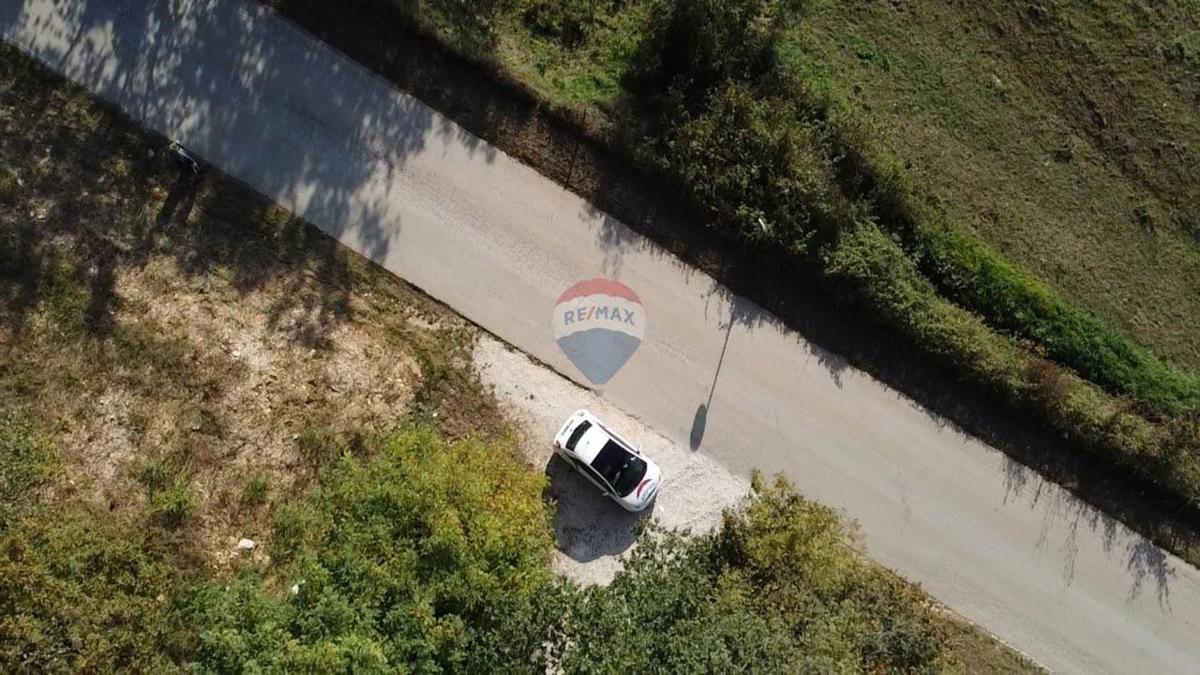 Stavbno zemljišče Mugeba, Poreč, 1.290m2