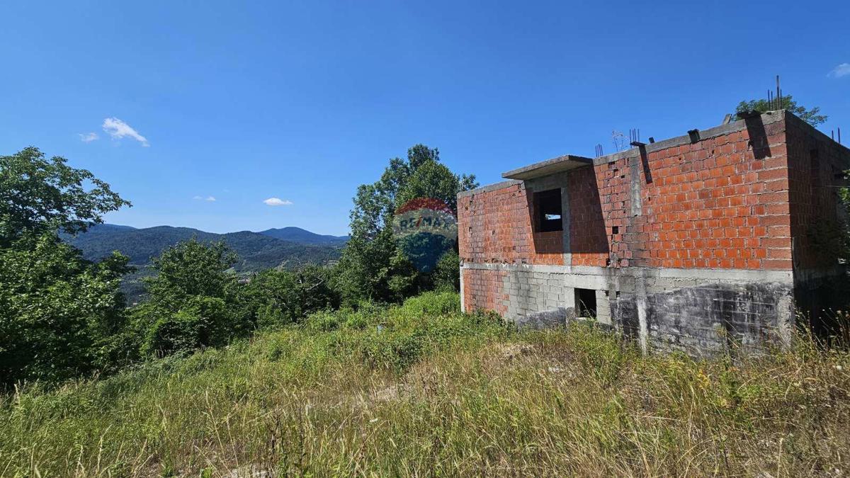 Hiša Vrbovsko, 1.000m2