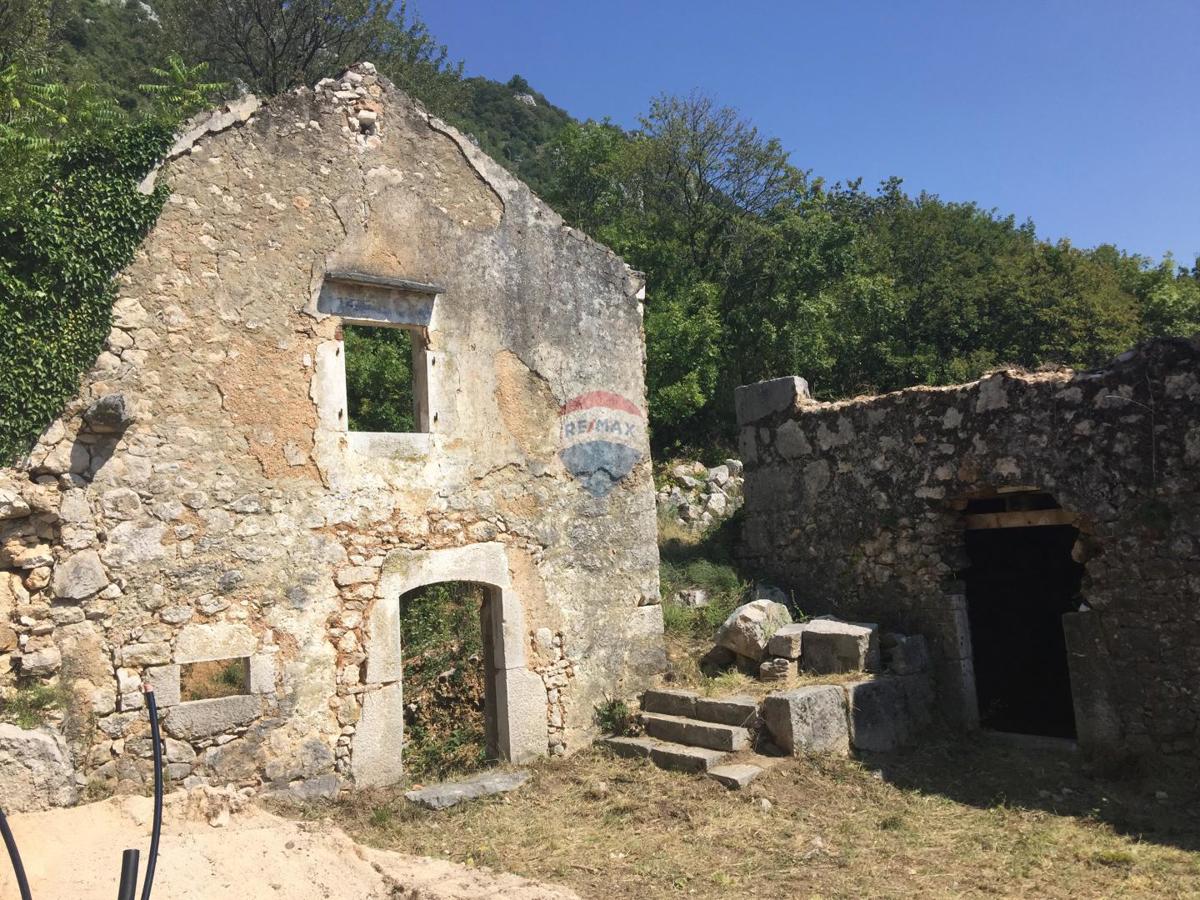 Stavbno zemljišče Bribir, Vinodolska Općina, 845m2