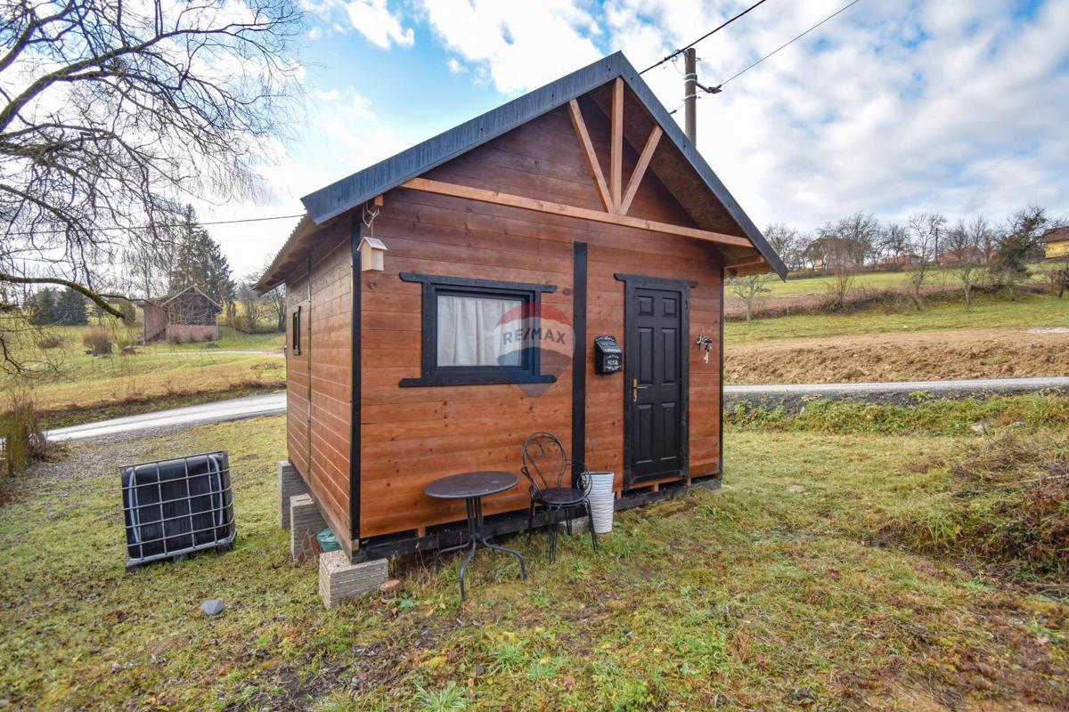 Stavbno zemljišče Velika Jamnička, Pisarovina, 463m2