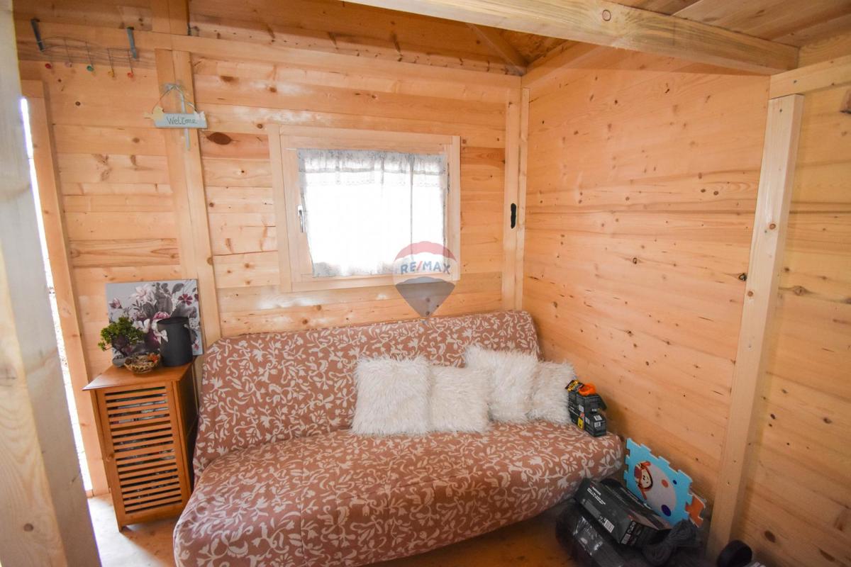 Stavbno zemljišče Velika Jamnička, Pisarovina, 463m2