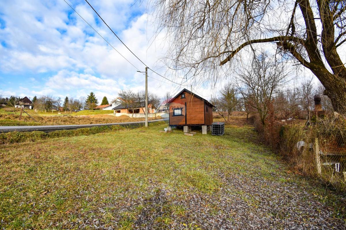 Stavbno zemljišče Velika Jamnička, Pisarovina, 463m2