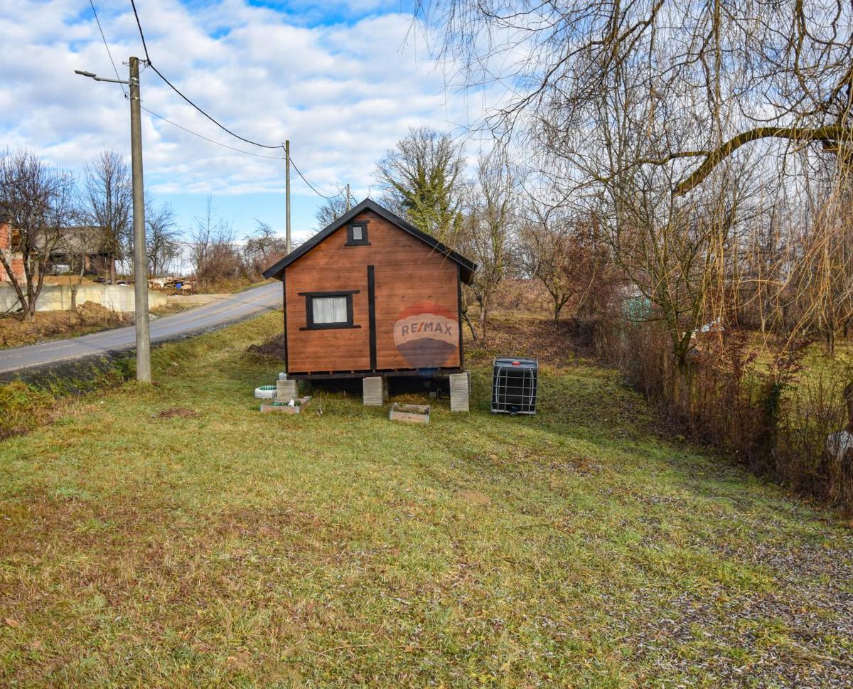 Stavbno zemljišče Velika Jamnička, Pisarovina, 463m2