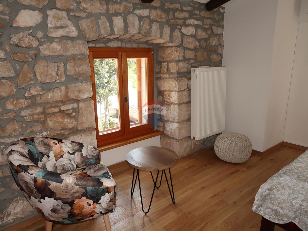 Hiša Nedešćina, Sveta Nedelja, 350,88m2