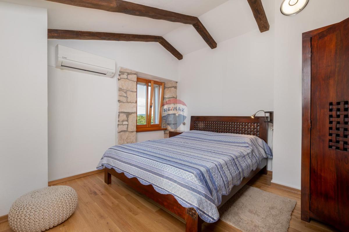 Hiša Nedešćina, Sveta Nedelja, 350,88m2