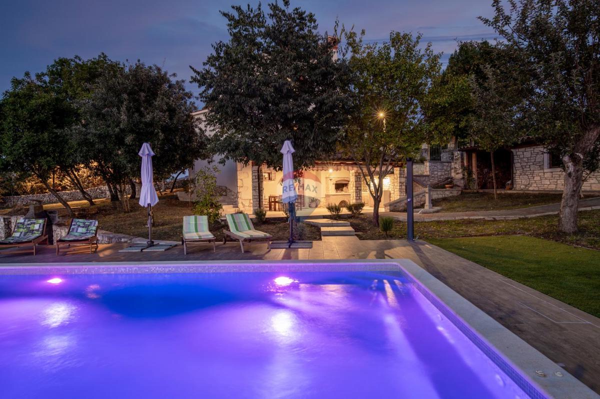 Hiša Nedešćina, Sveta Nedelja, 350,88m2