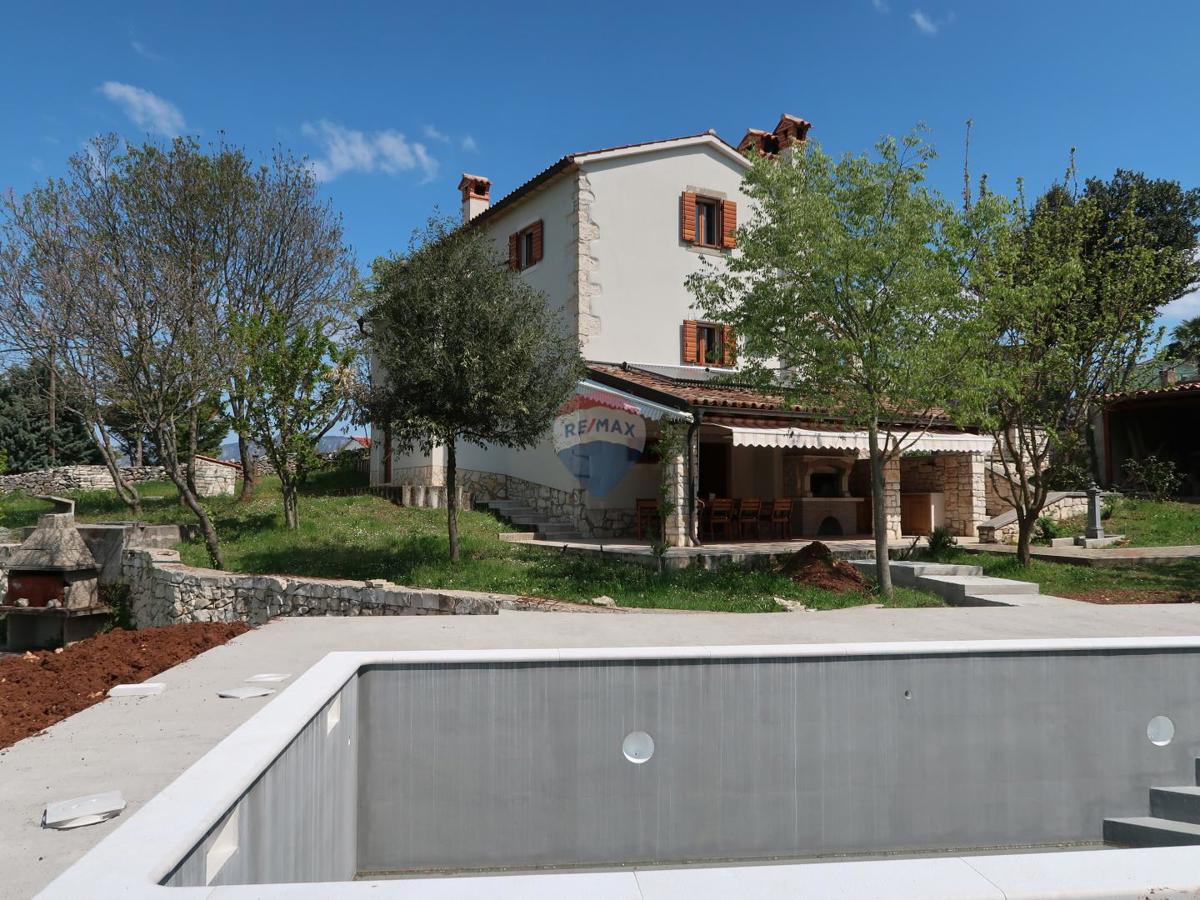 Hiša Nedešćina, Sveta Nedelja, 350,88m2