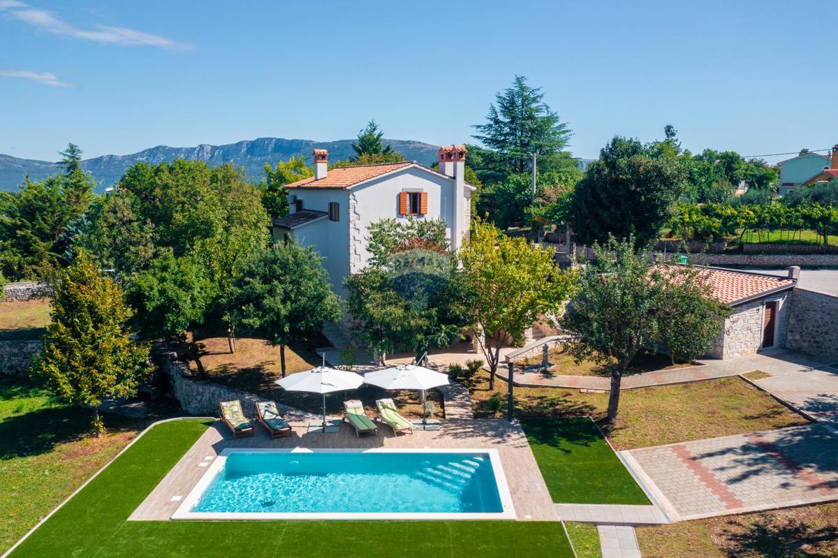 Hiša Nedešćina, Sveta Nedelja, 350,88m2