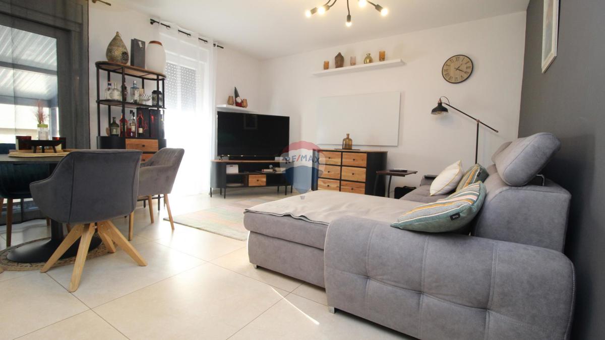 Stanovanje/Apartma Novigrad, 66m2