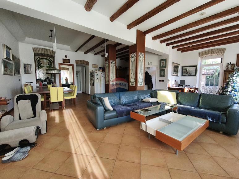 Hiša Zamet, Rijeka, 230m2