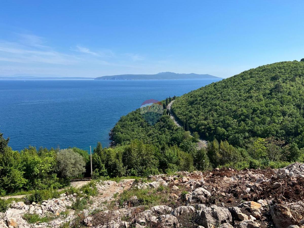 Stavbno zemljišče Medveja, Lovran, 1.083m2