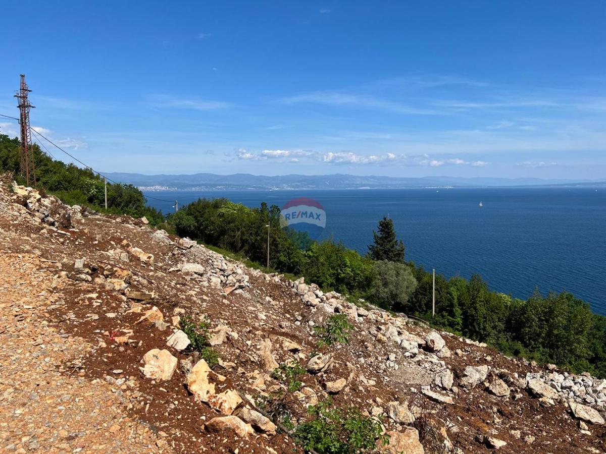 Stavbno zemljišče Medveja, Lovran, 1.083m2