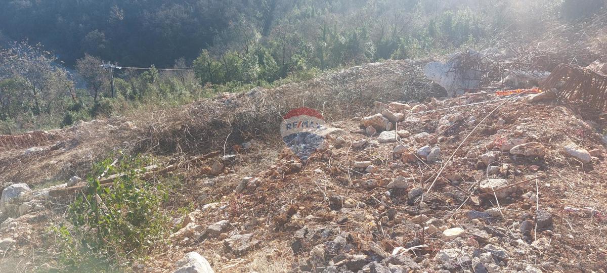 Stavbno zemljišče Medveja, Lovran, 1.083m2