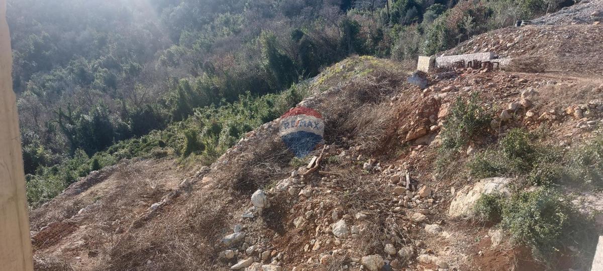 Stavbno zemljišče Medveja, Lovran, 1.083m2