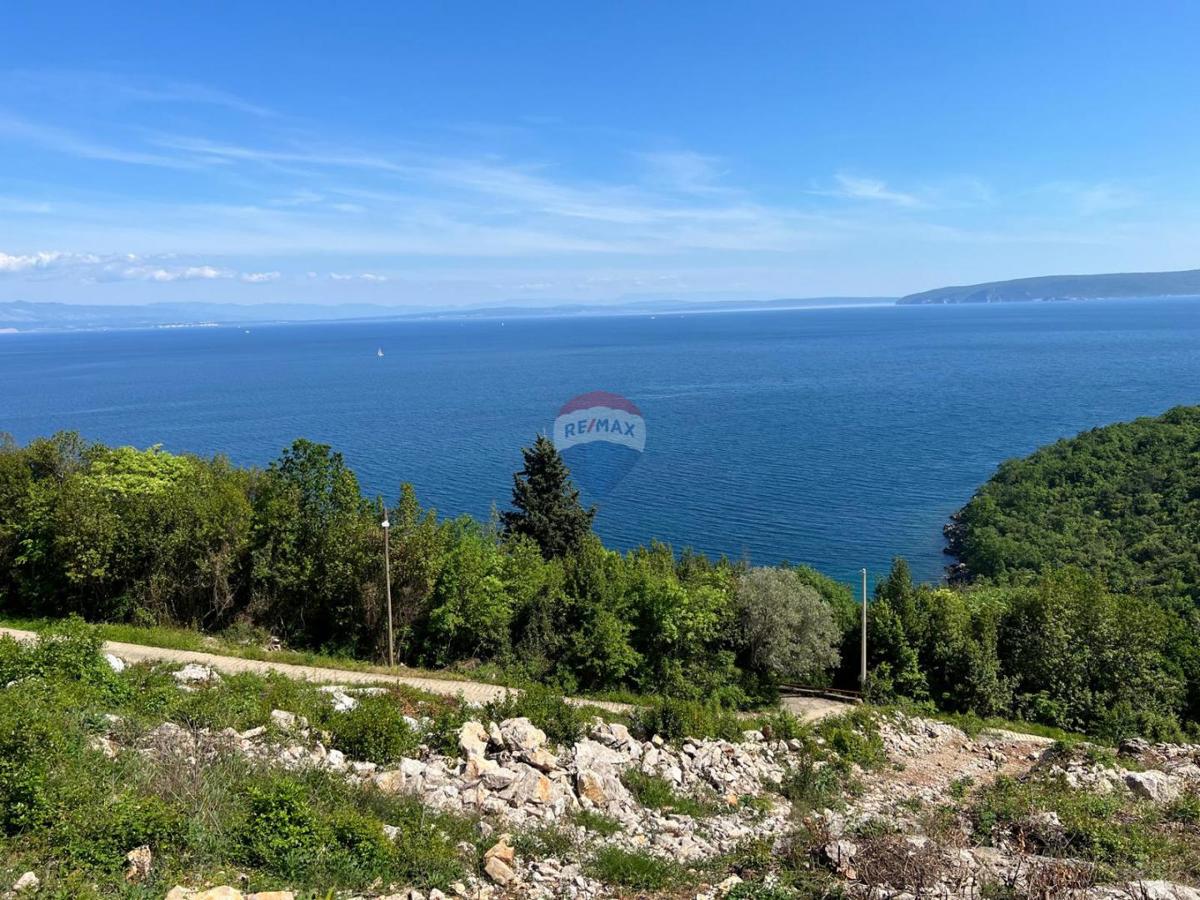 Stavbno zemljišče Medveja, Lovran, 1.083m2