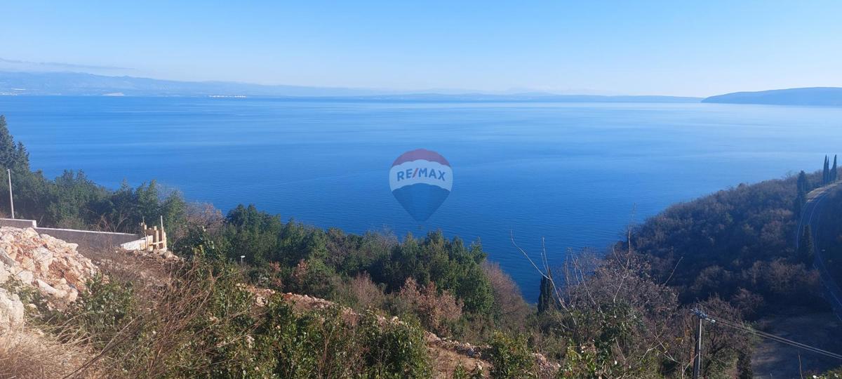 Stavbno zemljišče Medveja, Lovran, 1.083m2