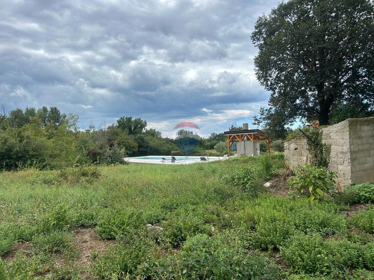 Stavbno zemljišče Antonci, Poreč, 2.759m2