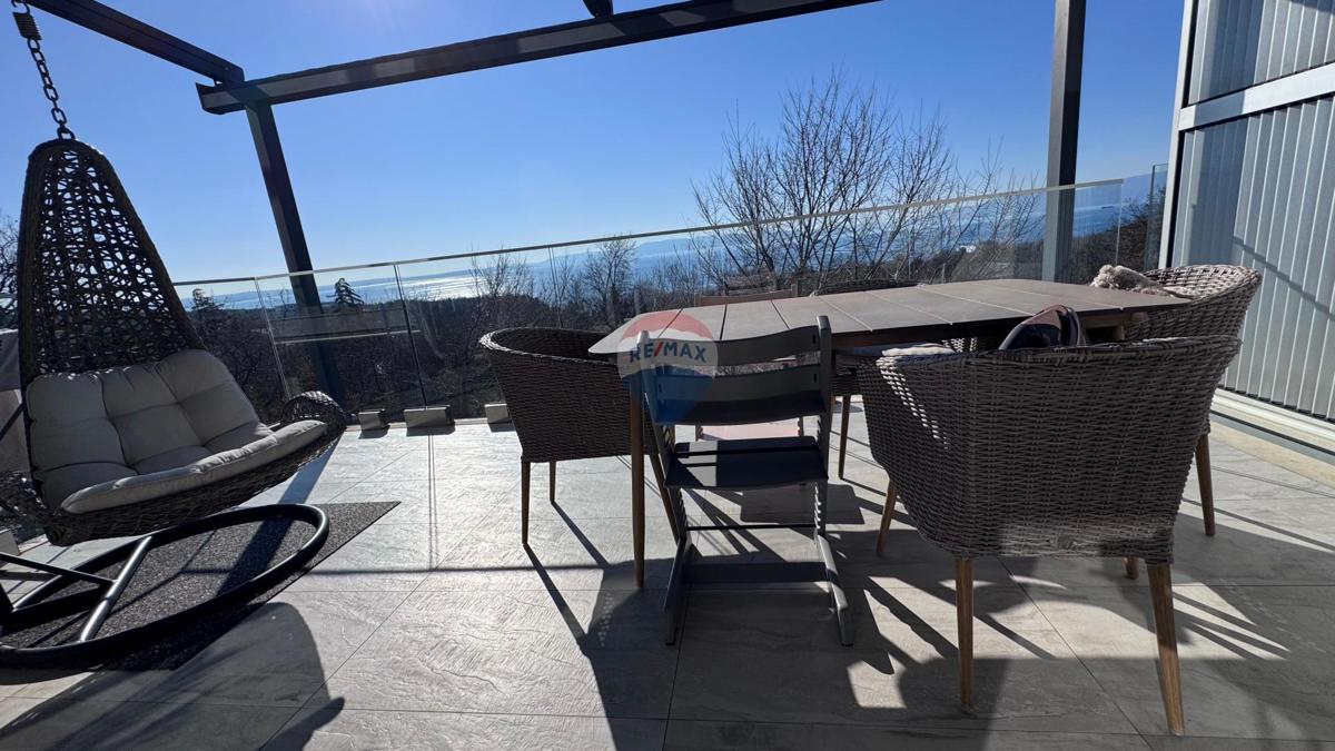 Stanovanje/Apartma Kostrena, 101m2