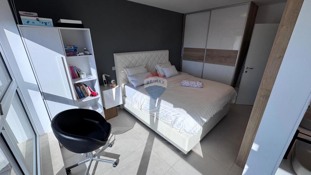 Stanovanje/Apartma Kostrena, 101m2