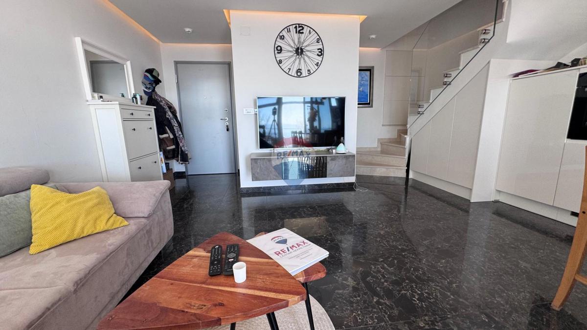 Stanovanje/Apartma Kostrena, 101m2