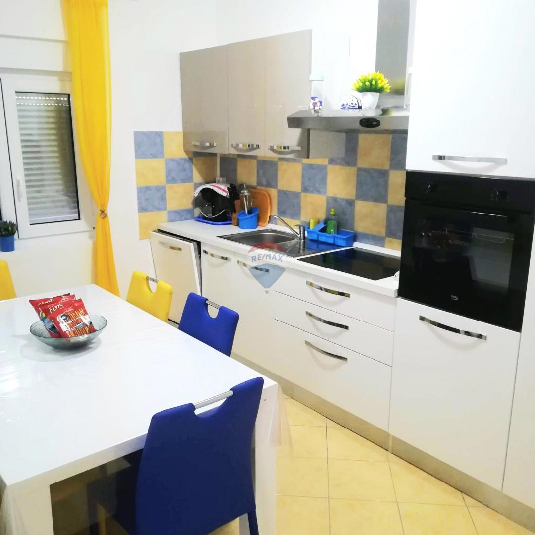 Hiša Kampor, Rab, 360m2