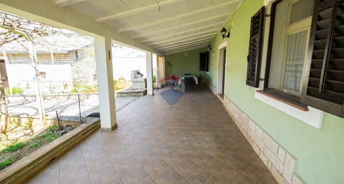 Hiša Cere, Žminj, 200m2