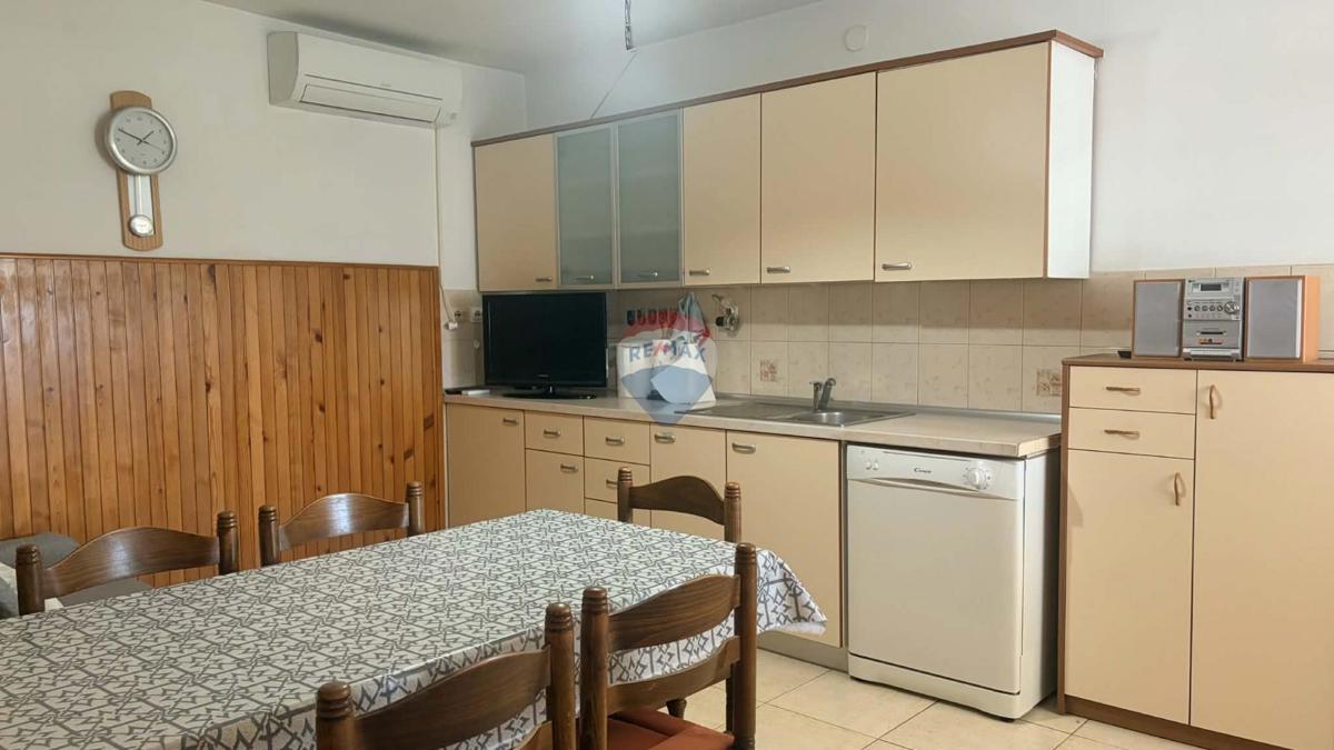 Hiša Cere, Žminj, 200m2