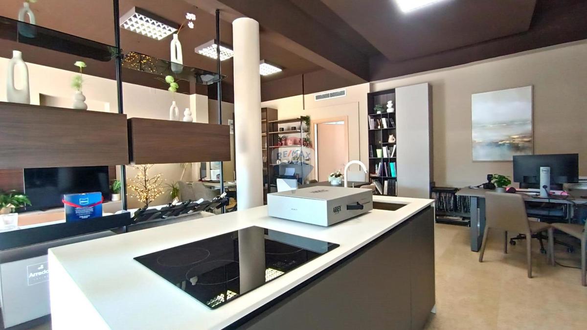 Poslovni prostori Novigrad, 129m2