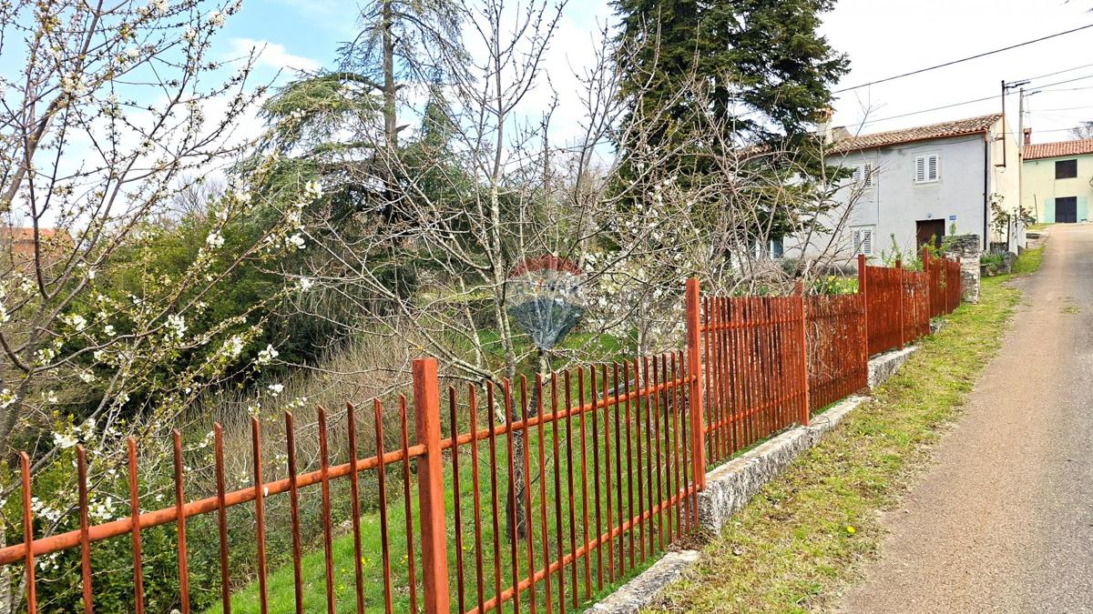 Hiša Kaštel, Buje, 78m2