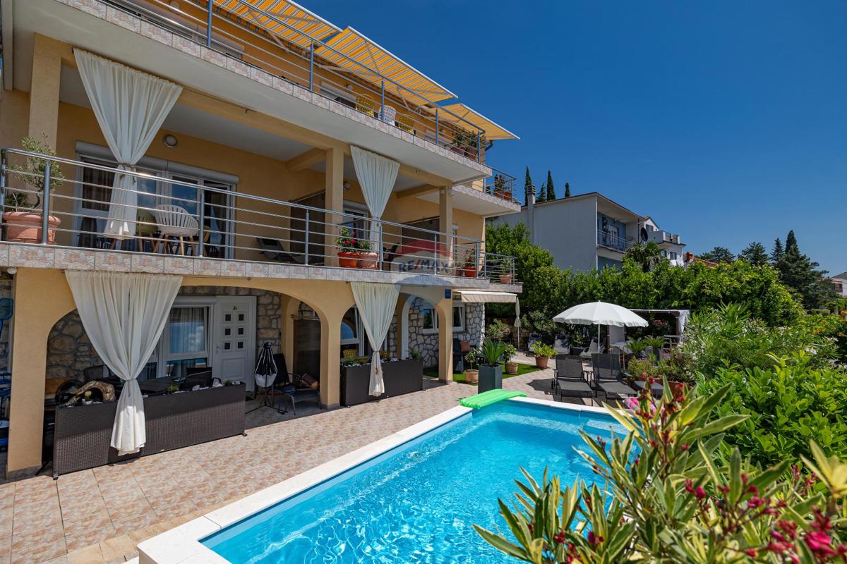 Crikvenica, Dramalj – hiša s 7 apartmaji v turistični dejavnosti