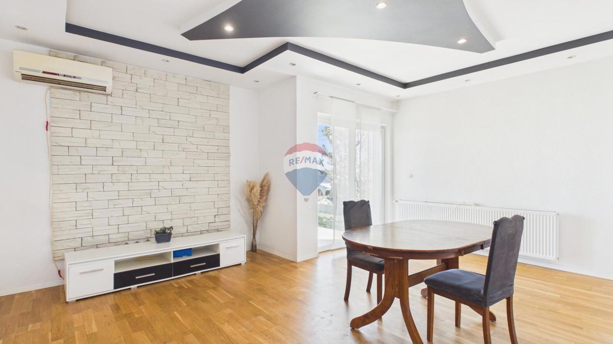 Hiša Gornji Desinec, Jastrebarsko - Okolica, 245m2