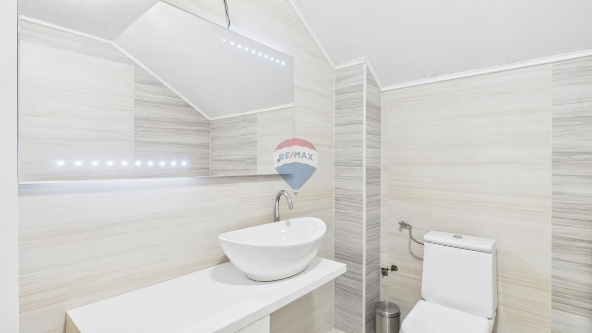 Hiša Gornji Desinec, Jastrebarsko - Okolica, 245m2