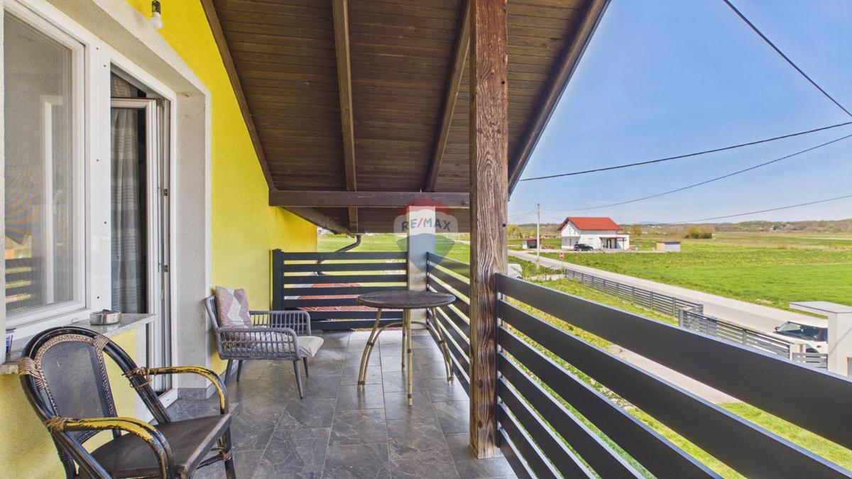 Hiša Gornji Desinec, Jastrebarsko - Okolica, 245m2