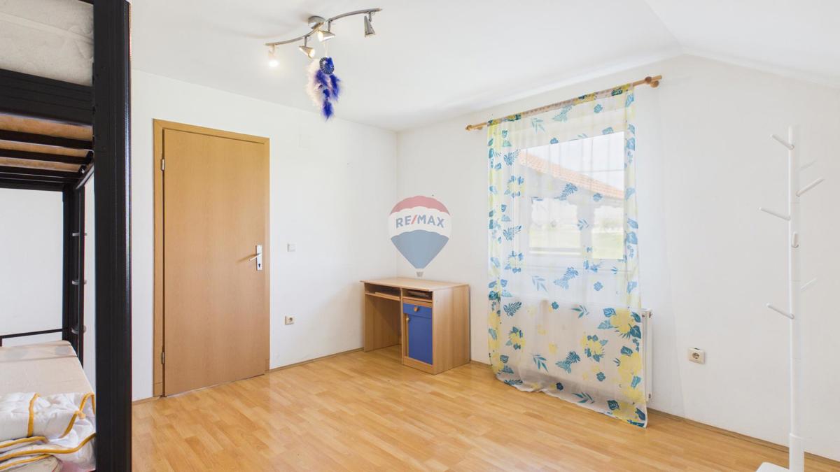 Hiša Gornji Desinec, Jastrebarsko - Okolica, 245m2