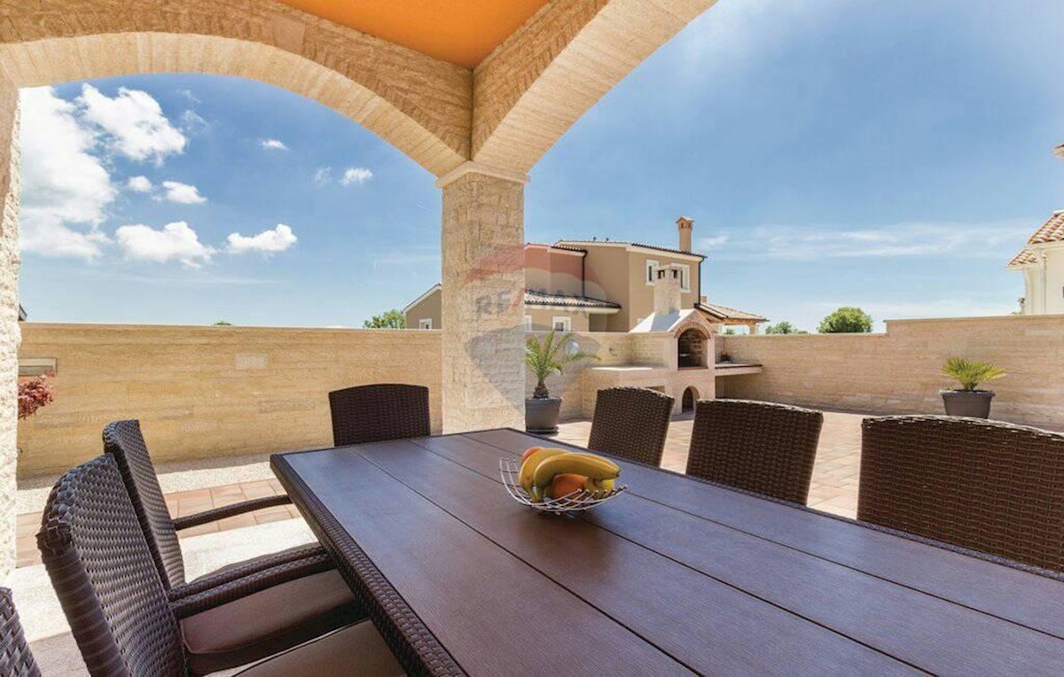 Hiša Jadreški, Ližnjan, 337m2