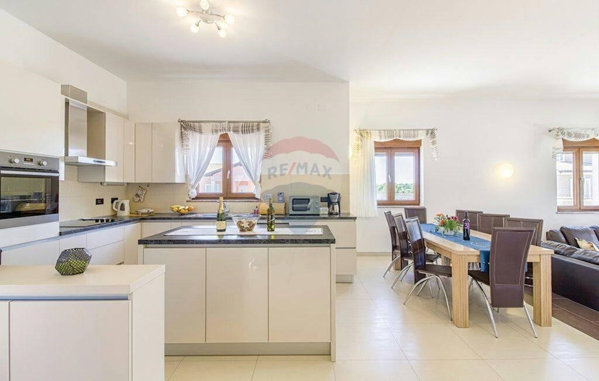 Hiša Jadreški, Ližnjan, 337m2