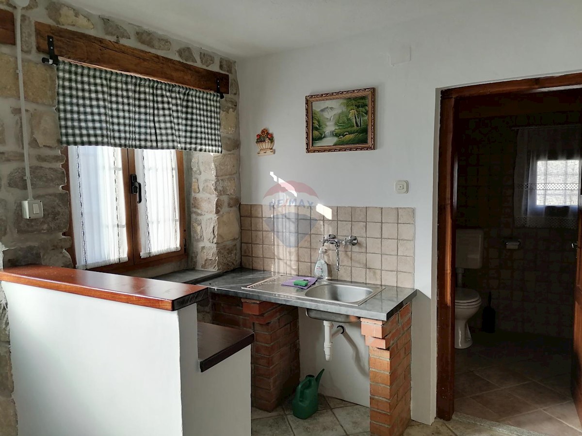 Hiša Buzet, 78m2