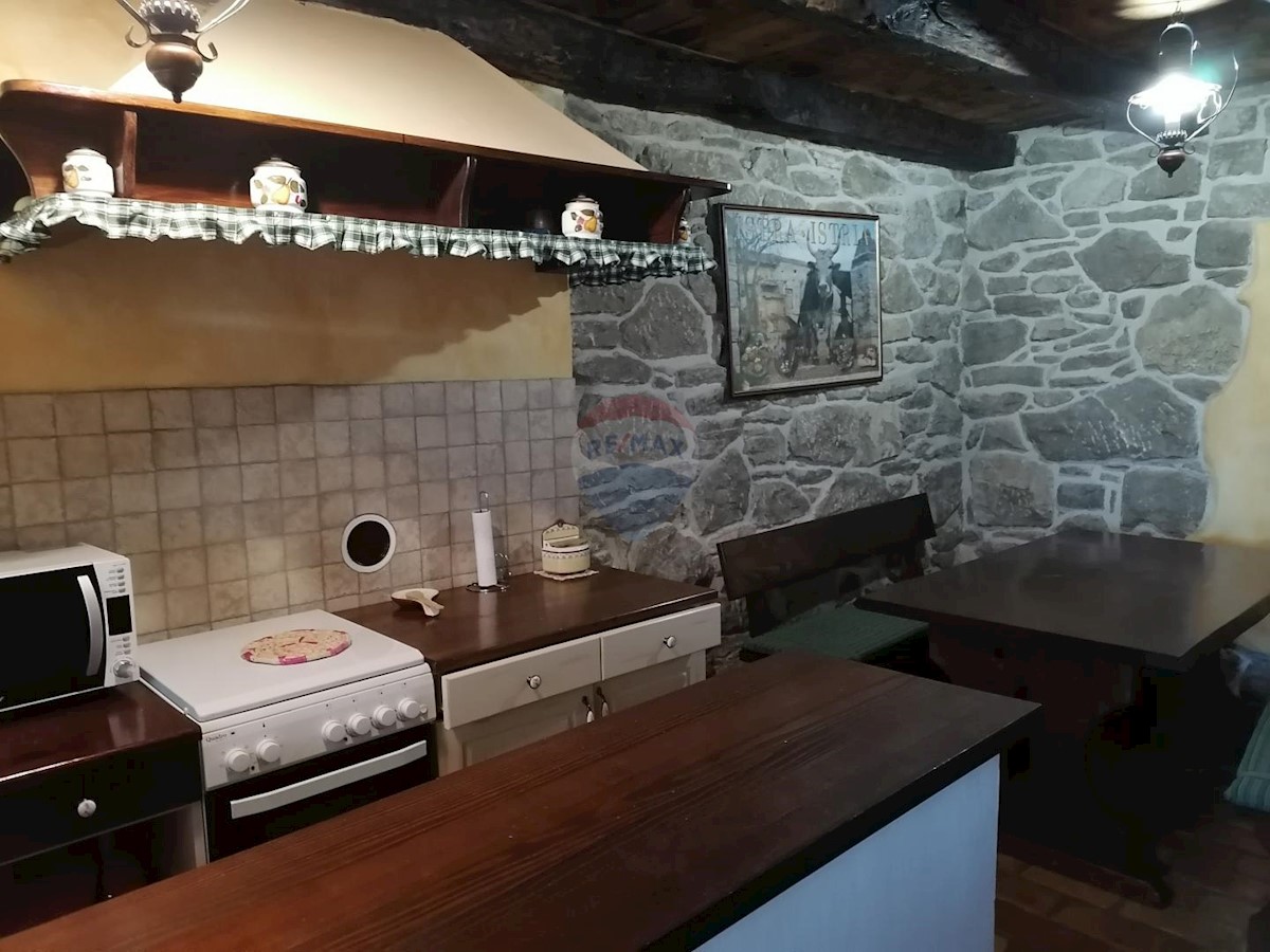 Hiša Buzet, 78m2